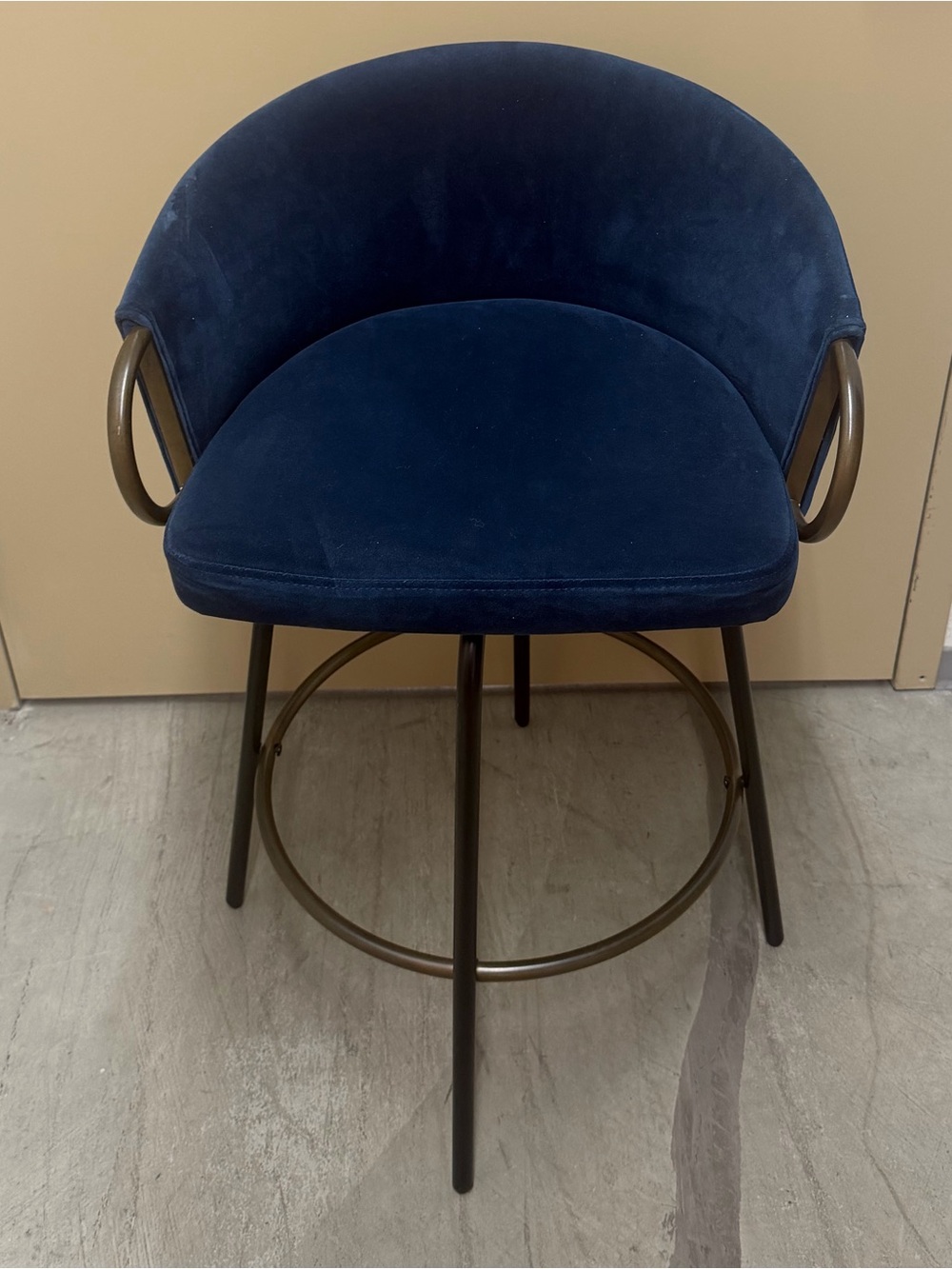 Etta Avenue Zora Swivel Blue Velvet Counter Stool